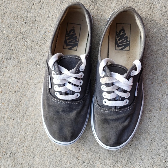 vans authentic charcoal
